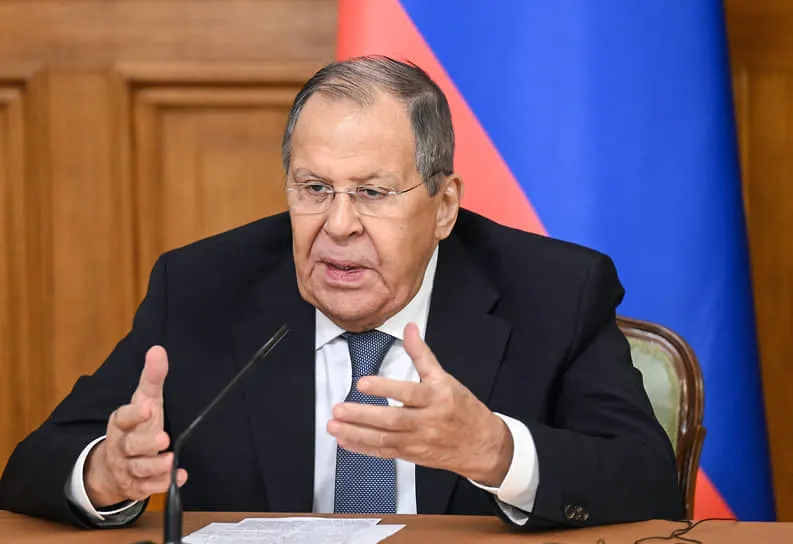 Министр иностранных дел сообщил, что информационная война вокруг спецоперации в Украине будет продолжаться и иметь тенденцию к обострению.