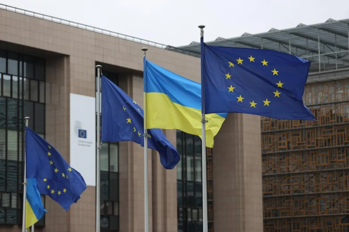 Председатель Европейского совета в соцсети X заявил о продвижении стратегии ЕС, основанной на одновременном усилении поддержки Украины и наращивании давления на Россию для достижения «справедливого и устойчивого мира».