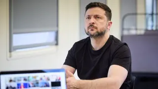 Президент Украины Владимир Зеленский заявил, что усиление изоляции российского сегмента интернета и блокировка мессенджеров могут быть подготовкой к масштабной мобилизации и новому наступлению, а также предположил риск ограниченной операции России против стран Балтии для проверки реакции НАТО.