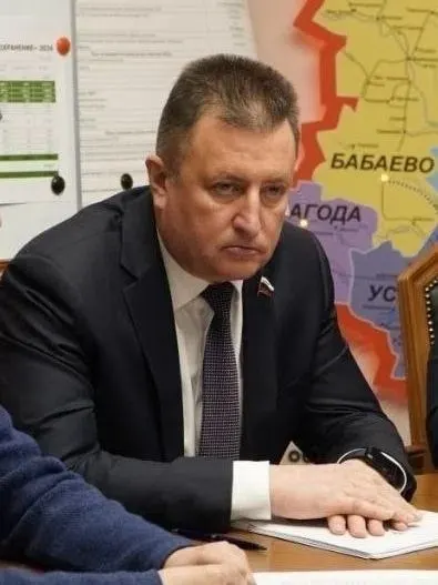 Сенатор внес в Госдуму проект, который ограничит возможность жильцов снижать тарифы на содержание и ремонт: общие собрания смогут голосовать только за повышение, а установить плату ниже регионального минимума станет невозможно.