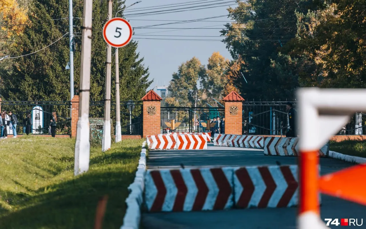 Правительство вывело Челябинское высшее военное авиационное училище штурманов из подчинения Военно‑воздушной академии. Реорганизацию должны завершить к 1 сентября 2026 года.
