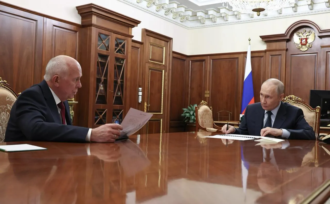 Руководство доложило президенту о срыве сроков: серийный запуск МС‑21 и «Суперджет‑100» отложен до следующего года, в этом году ожидается сертификация только Ил‑114‑300.