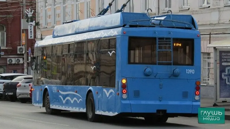 Минтранс РФ одобрил субсидию для региона: 26 больших автобусов отправят в Саратов, 16 — в Балашов, а ещё один троллейбус — в Энгельс.