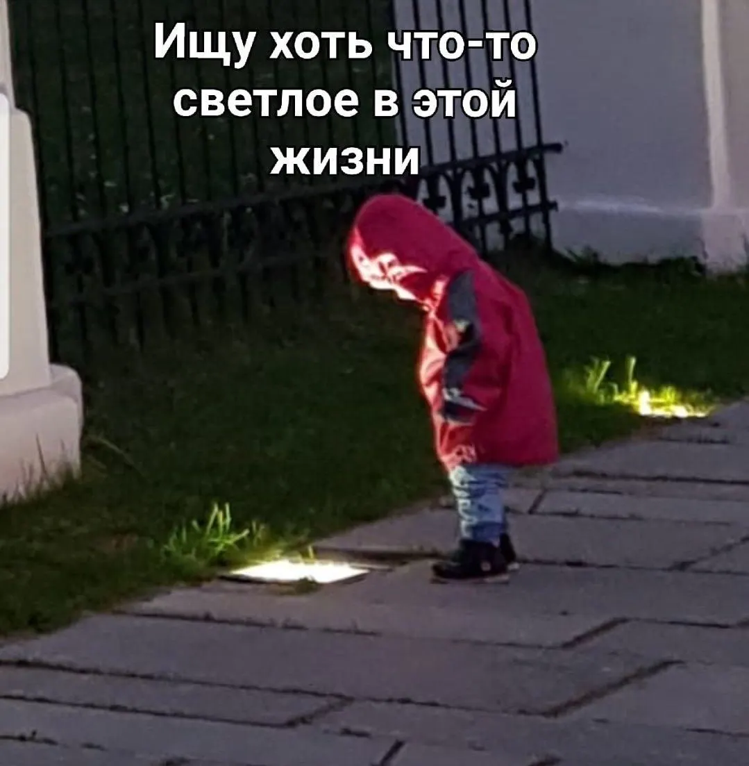 В Госдуме предупредили о росте фальшивых сайтов гостиниц, лагерей и турфирм: злоумышленники торопят с оплатой, подделывают домены и списывают деньги с карт. Депутаты предлагают создать единый информационный портал туризма для безопасного бронирования.