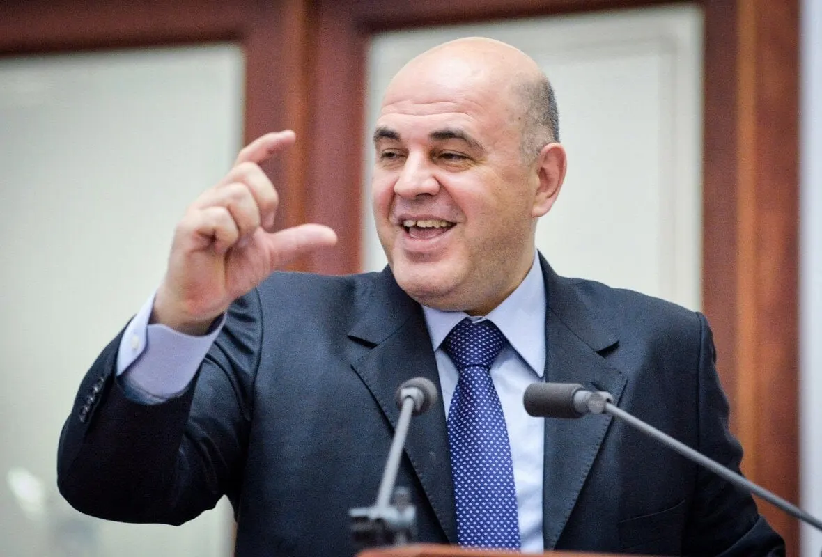 Премьер-министр заявил о списании задолженностей по бюджетным кредитам для 21 региона на сумму свыше 114 млрд рублей. Удмуртия может получить списания примерно на 40 млрд рублей в течение пяти лет, однако предложенные суммы покрывают лишь часть её госдолга.