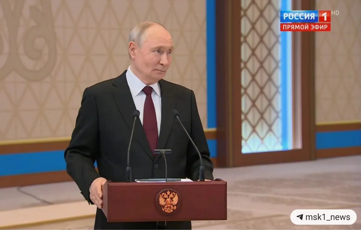 Президент назвал преждевременным называние сроков окончания СВО, заявил о продвижении войск РФ, раскритиковал политику ЕС и западные СМИ; контакты по Украине сохраняются, но переговоров нет.
