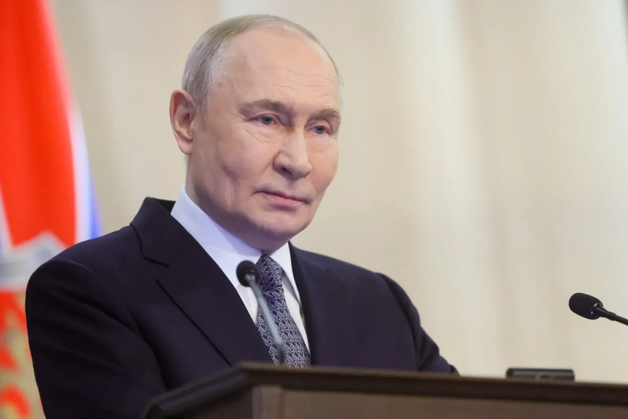 Президент России посетит Казахстан по приглашению Касым-Жомарта Токаева; в ходе визита запланированы переговоры об усилении стратегического партнёрства и союзнических отношений.