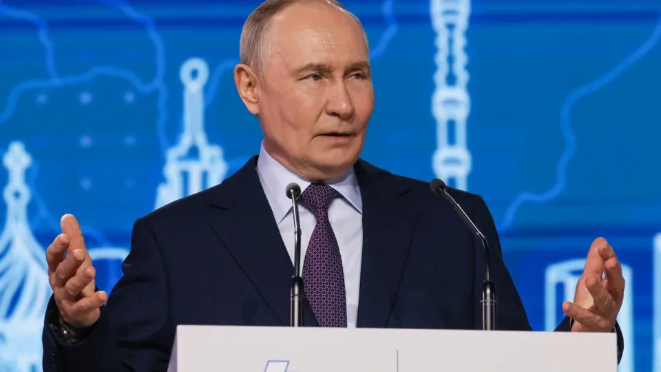 Президент предложил активно интегрировать участников боевых действий в оборонные и другие индустриальные отрасли, отмечая их опыт и способность решать сложные задачи. Эксперты и официальные данные указывают на резкий рост числа тяжело раненных и инвалидов, что усиливает потребность в протезировании и социальной поддержке.