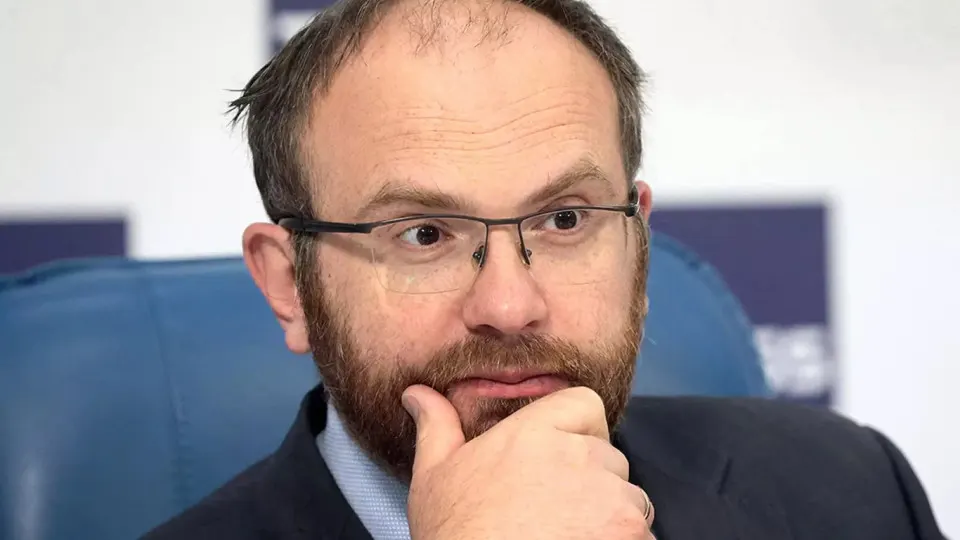 Заместитель председателя синодального отдела РПЦ Вахтанг Кипшидзе заявил, что массовые отключения мобильного интернета напоминают о преходящести технологий и необходимости думать о спасении души. Тем временем ограничения охватили почти всю страну, а новый закон освободил операторов от ответственности при приостановке услуг по требованию спецслужб.
