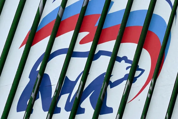 Партия объявила первых кандидатов федерального списка, представила плакат с изображением президента. Путин выступил на съезде; выборы назначены на 18–20 сентября, вопрос о переносе обсуждался, но решение — проводить в срок.