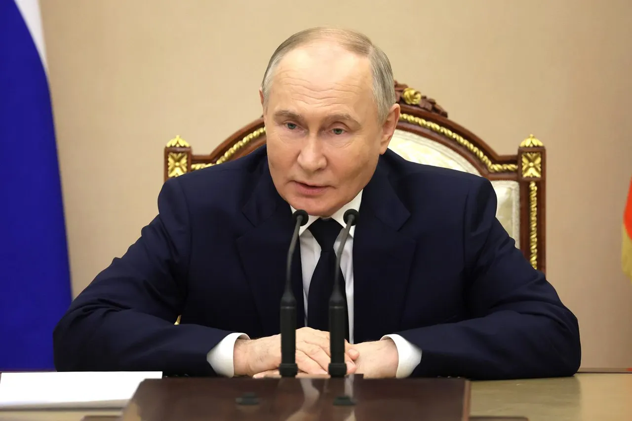 Президент потребовал обеспечить непрерывность работ на Балтийском заводе и продолжить реализацию проекта «Лидер», контролируя строительство новых атомных ледоколов.