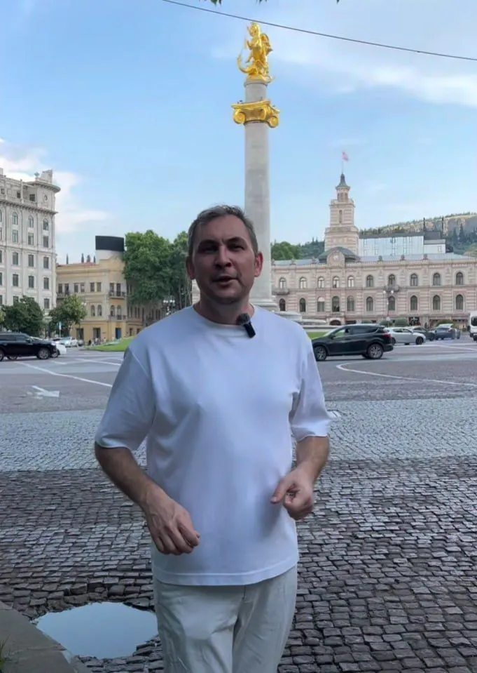 Николай Левшиц, автор популярного русскоязычного блога о Грузии, включён в реестр «экстремистов и террористов» Росфинмониторинга. У его телеграм‑канала более 115 тысяч подписчиков, сам он пока не прокомментировал ситуацию.