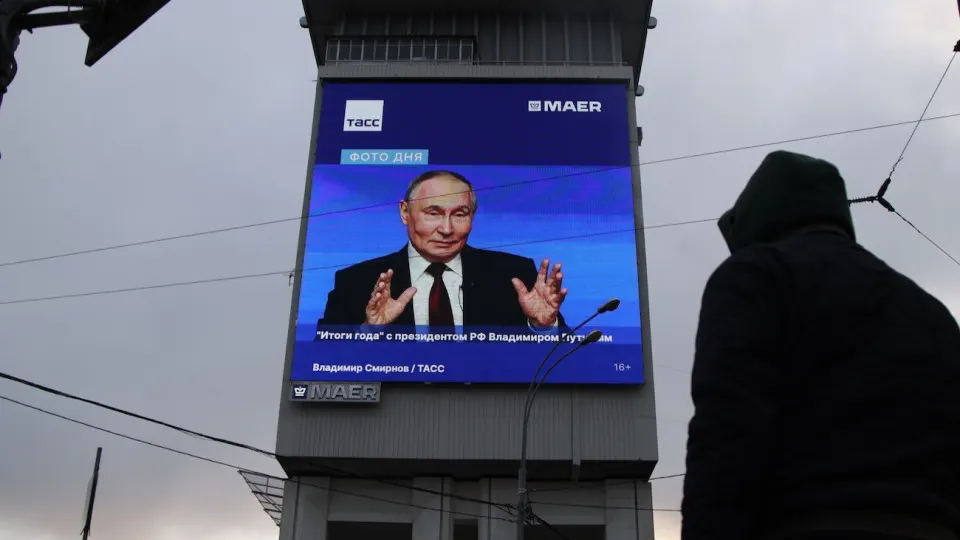 Минэкономразвития зафиксировало рост ВВП на 0,3% за первое полугодие 2026 года. Ускорение в июне не компенсировало провал в первом квартале, а производство в гражданских отраслях продолжает снижаться.