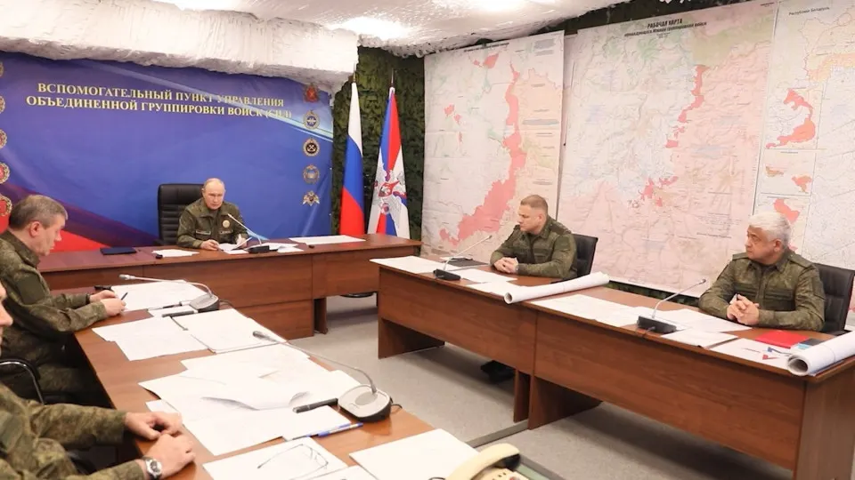 На совещании с военными президент потребовал оценить участие «подстрекателей» в боевых действиях для возможных «ответных решений» и отдал распоряжение продолжать массированные удары по объектам на территории Украины.