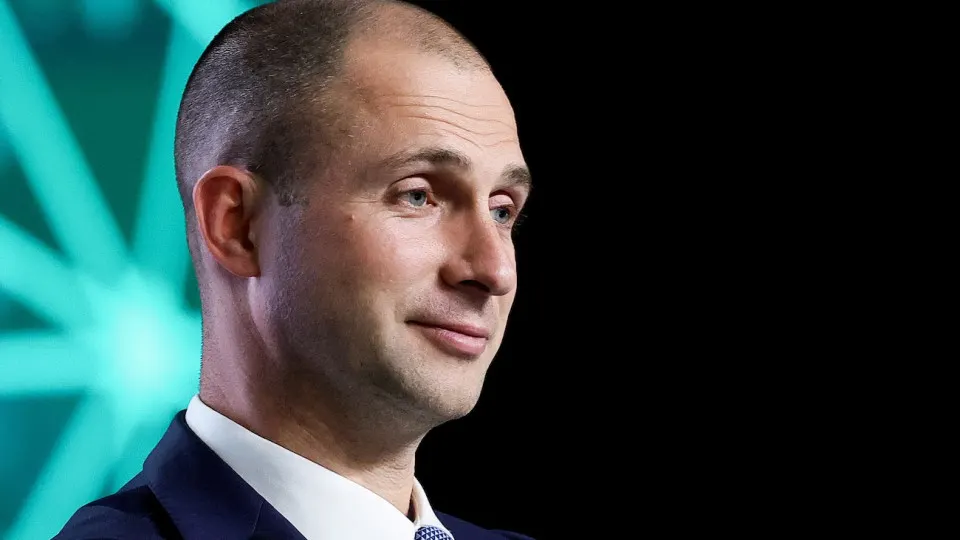 Полугодие 2026 года VK завершило чистым убытком 3,8 млрд ₽, при росте выручки до 81 млрд ₽; компания продолжает развитие Max и другие проекты, но прибыль не достигается.