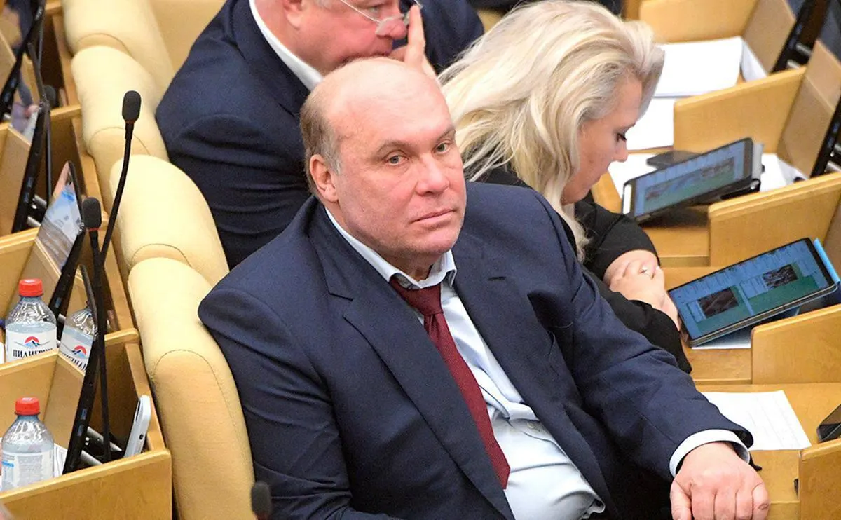 Депутат назвал слухи о возможной мобилизации недостоверными; такие утверждения распространяют иностранные спецслужбы с целью запугивания россиян.
