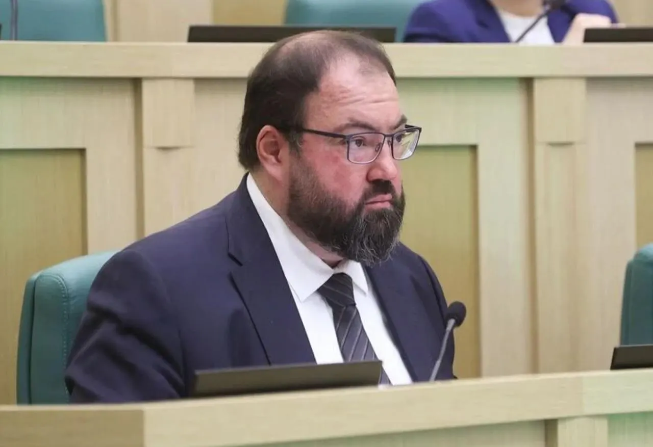 Минцифры и Минобороны обсуждают меры защиты дата-центров на фоне атак беспилотников, которые привели к остановке сервисов Яндекса; восстановление может занять месяцы.